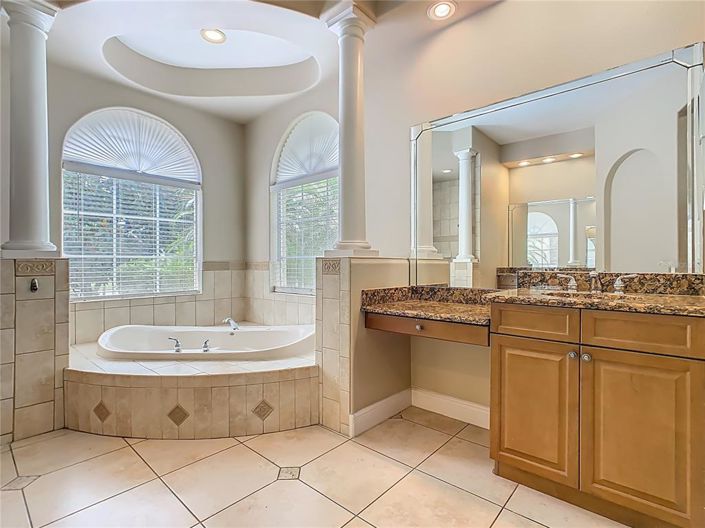 Image No.29-4 Bed Property for sale