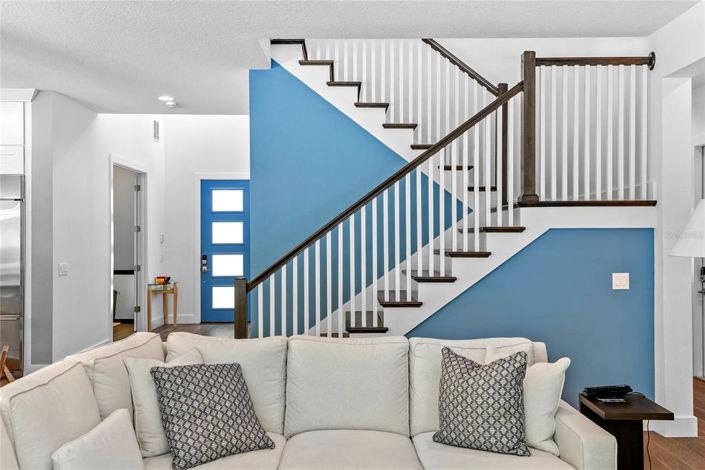 Image No.10-5 Bed Property for sale