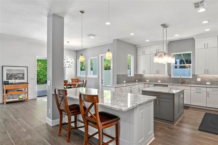 Image No.16-5 Bed Property for sale