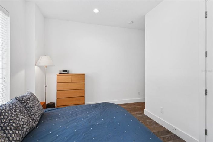 Image No.23-5 Bed Property for sale