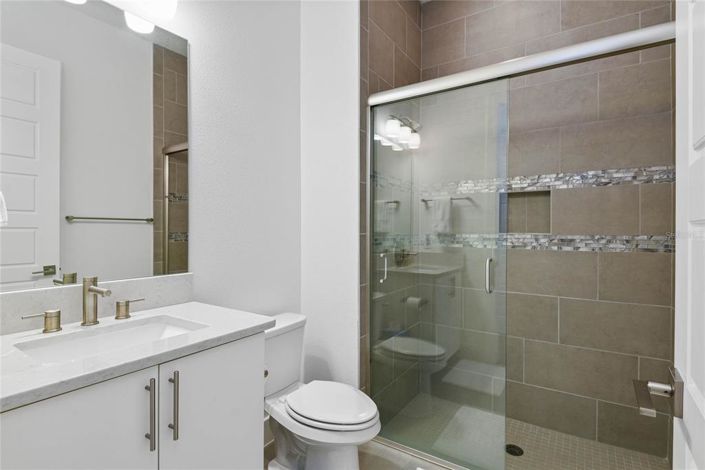 Image No.24-5 Bed Property for sale