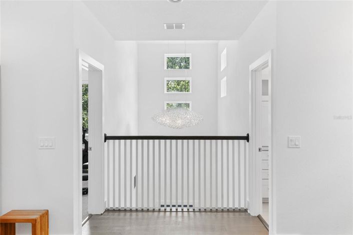 Image No.26-5 Bed Property for sale