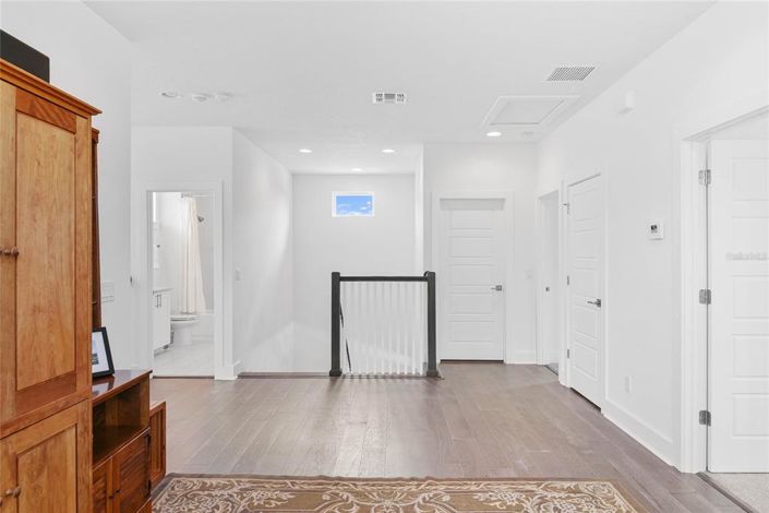 Image No.28-5 Bed Property for sale