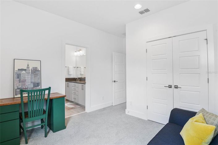 Image No.36-5 Bed Property for sale