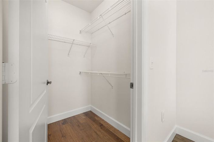 Image No.28-3 Bed Property for sale