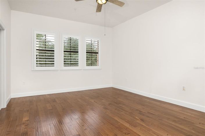 Image No.49-3 Bed Property for sale