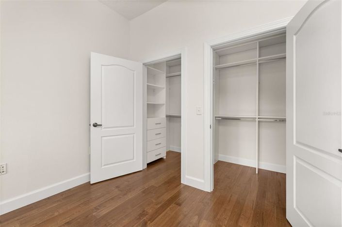 Image No.50-3 Bed Property for sale