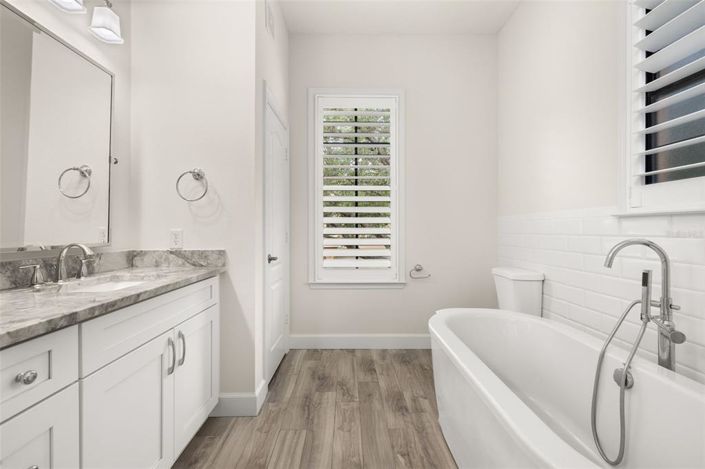 Image No.56-3 Bed Property for sale