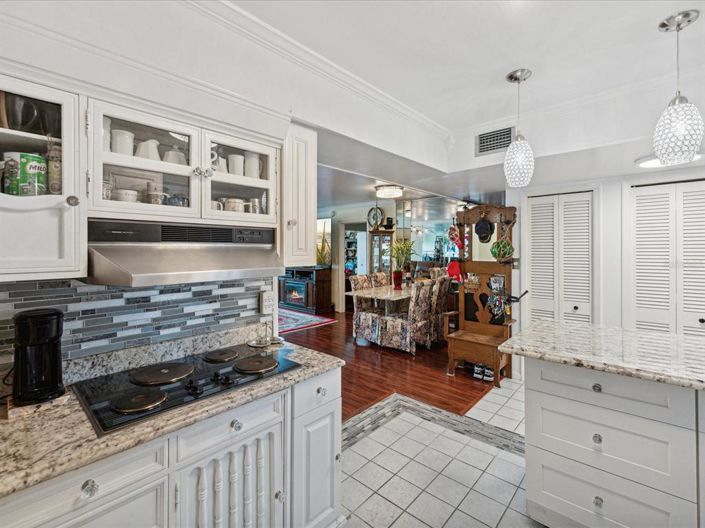 Image No.16-2 Bed Property for sale