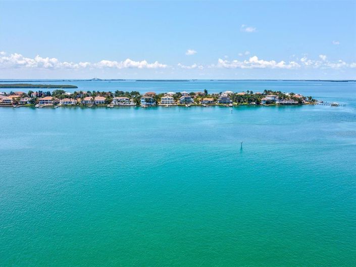 Image No.38-2 Bed Property for sale