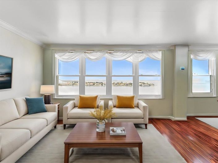 Image No.39-2 Bed Property for sale