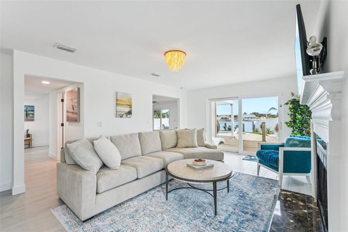 Image No.37-4 Bed Property for sale