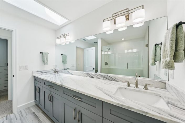 Image No.48-4 Bed Property for sale