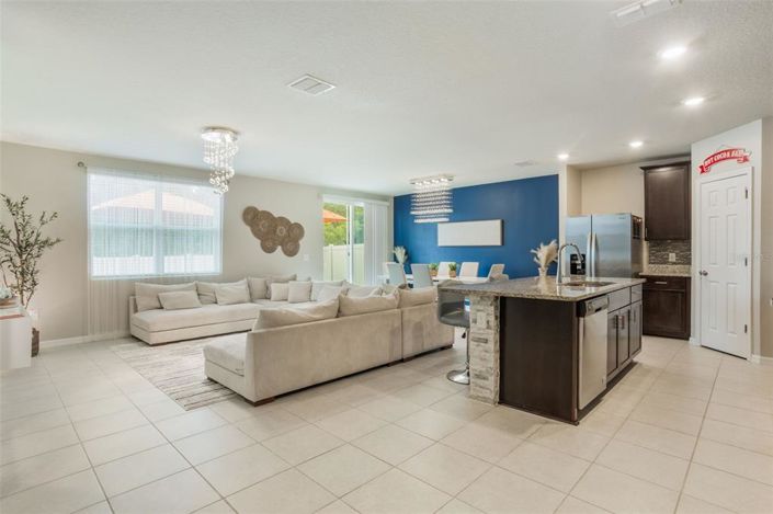 Image No.10-4 Bed Property for sale