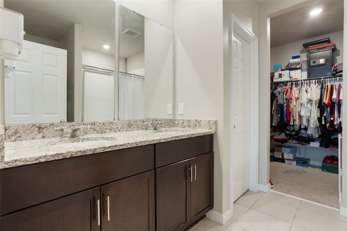 Image No.17-4 Bed Property for sale