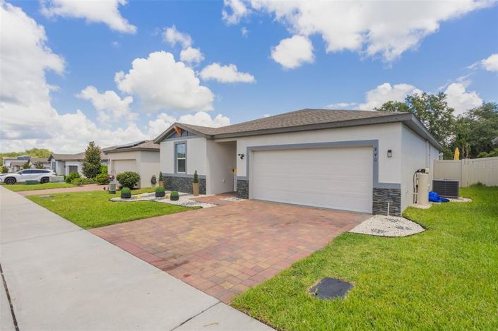 Image No.2-4 Bed Property for sale