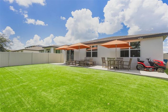 Image No.4-4 Bed Property for sale