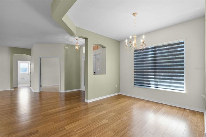 Image No.11-4 Bed Property for sale