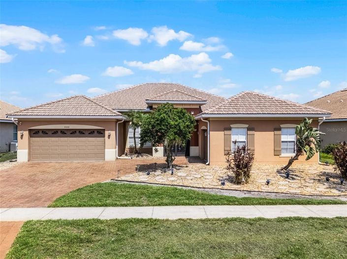 Image No.5-4 Bed Property for sale