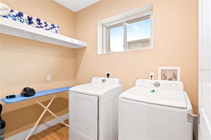 Image No.16-4 Bed Townhouse for sale