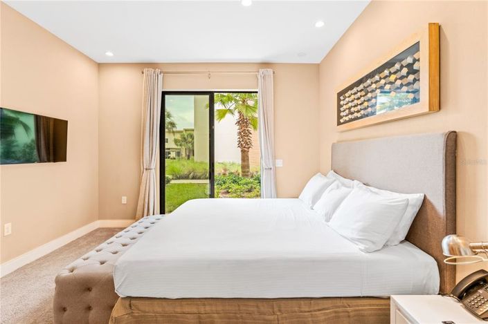 Image No.25-4 Bed Townhouse for sale