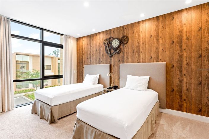 Image No.27-4 Bed Townhouse for sale