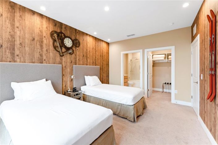 Image No.28-4 Bed Townhouse for sale