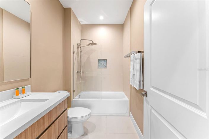 Image No.30-4 Bed Townhouse for sale