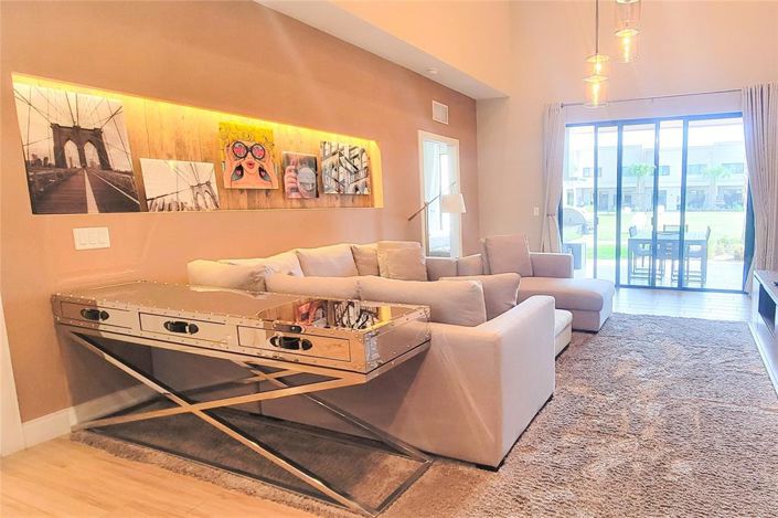 Image No.5-4 Bed Townhouse for sale