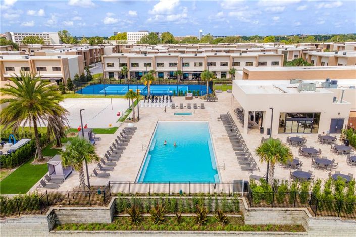 Image No.58-4 Bed Townhouse for sale