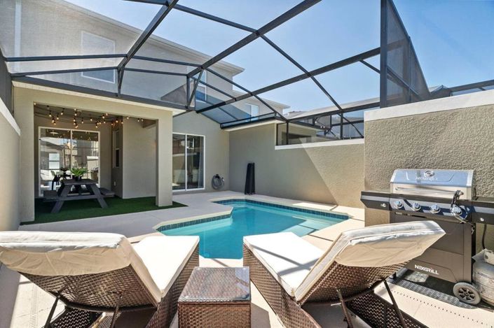 Image No.20-4 Bed Townhouse for sale