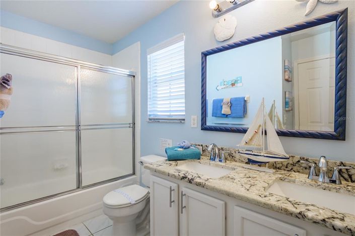 Image No.28-6 Bed Property for sale