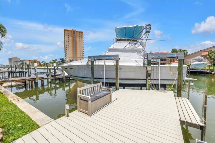 Image No.11-3 Bed Property for sale