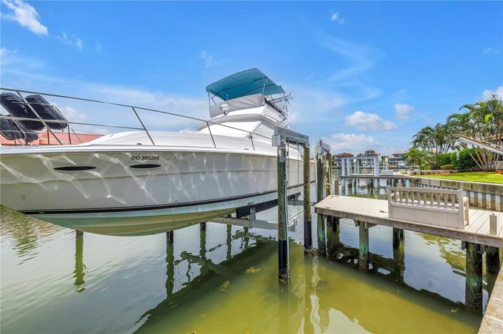 Image No.14-3 Bed Property for sale