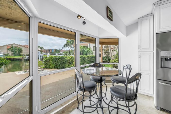 Image No.32-3 Bed Property for sale