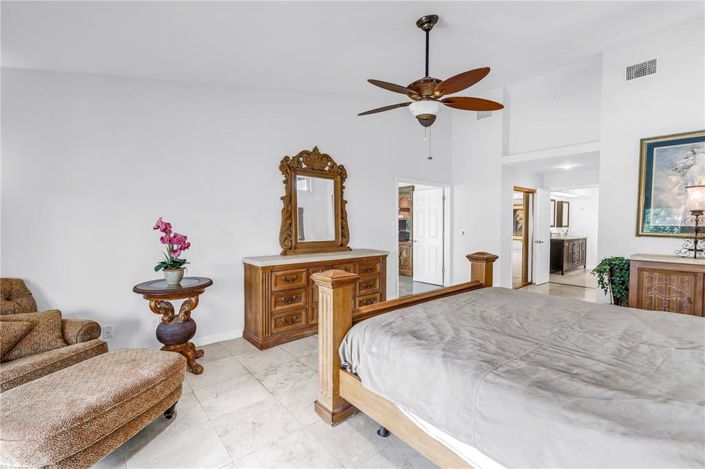 Image No.48-3 Bed Property for sale