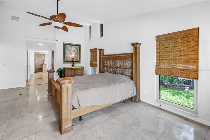 Image No.49-3 Bed Property for sale