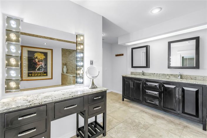 Image No.57-3 Bed Property for sale