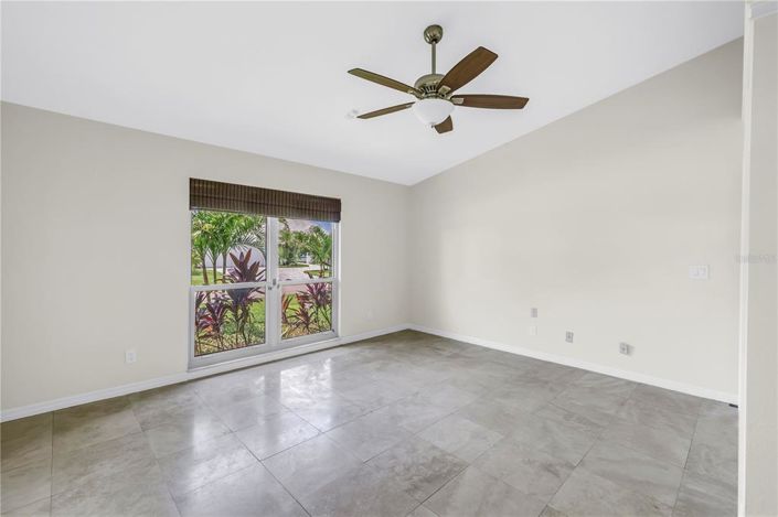 Image No.60-3 Bed Property for sale