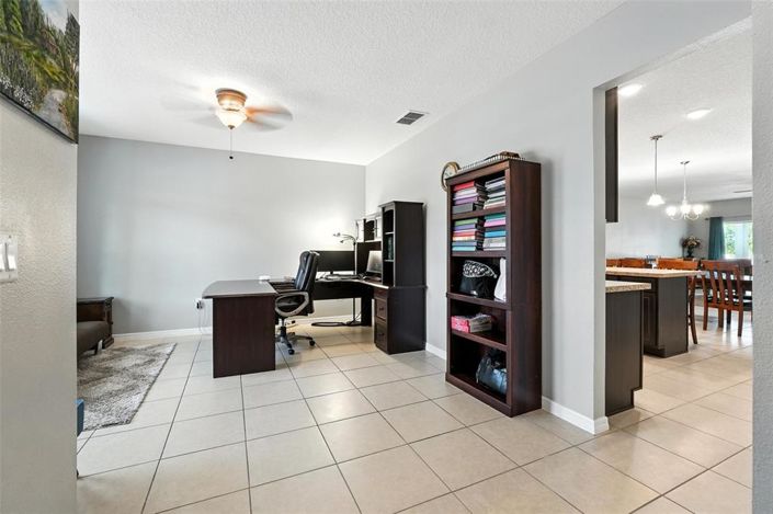 Image No.17-3 Bed Property for sale