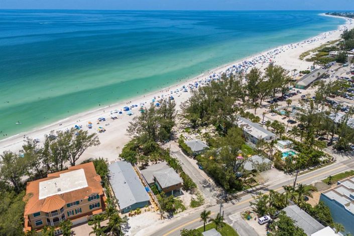 Image No.7-4 Bed Property for sale