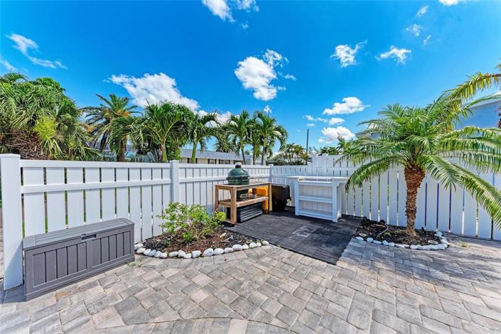 Image No.38-2 Bed Property for sale