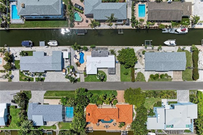 Image No.45-2 Bed Property for sale