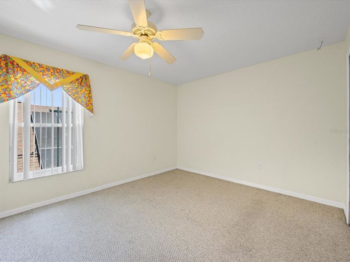 Image No.37-6 Bed Property for sale