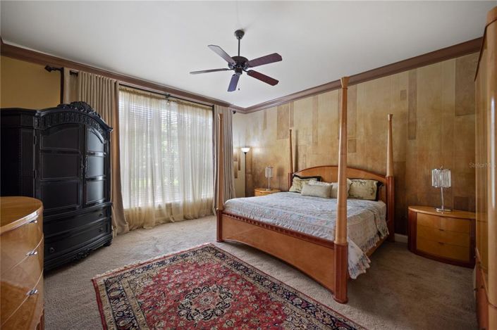 Image No.25-5 Bed Property for sale