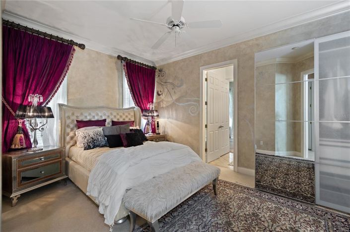 Image No.27-5 Bed Property for sale