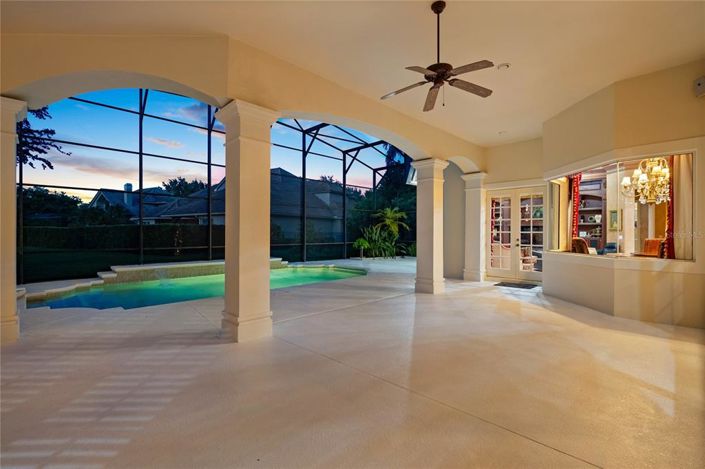 Image No.32-5 Bed Property for sale