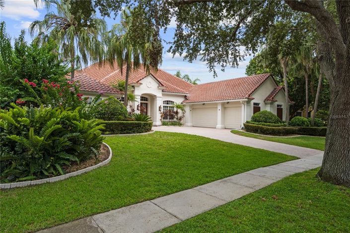 Image No.45-5 Bed Property for sale