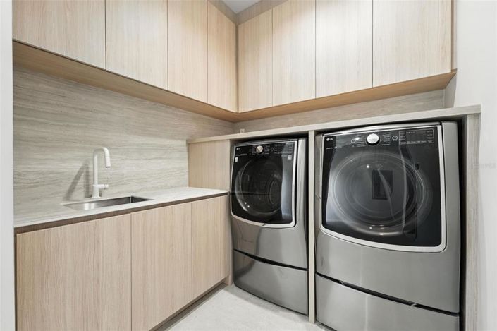 Image No.29-4 Bed Property for sale