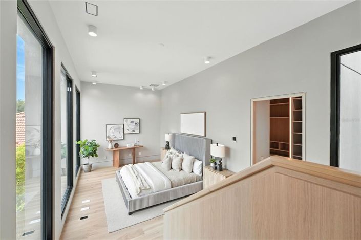 Image No.35-4 Bed Property for sale